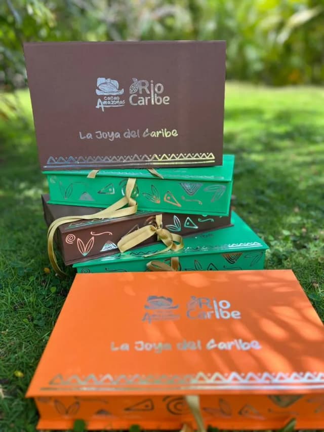 Tres cajas del pack especial vertical